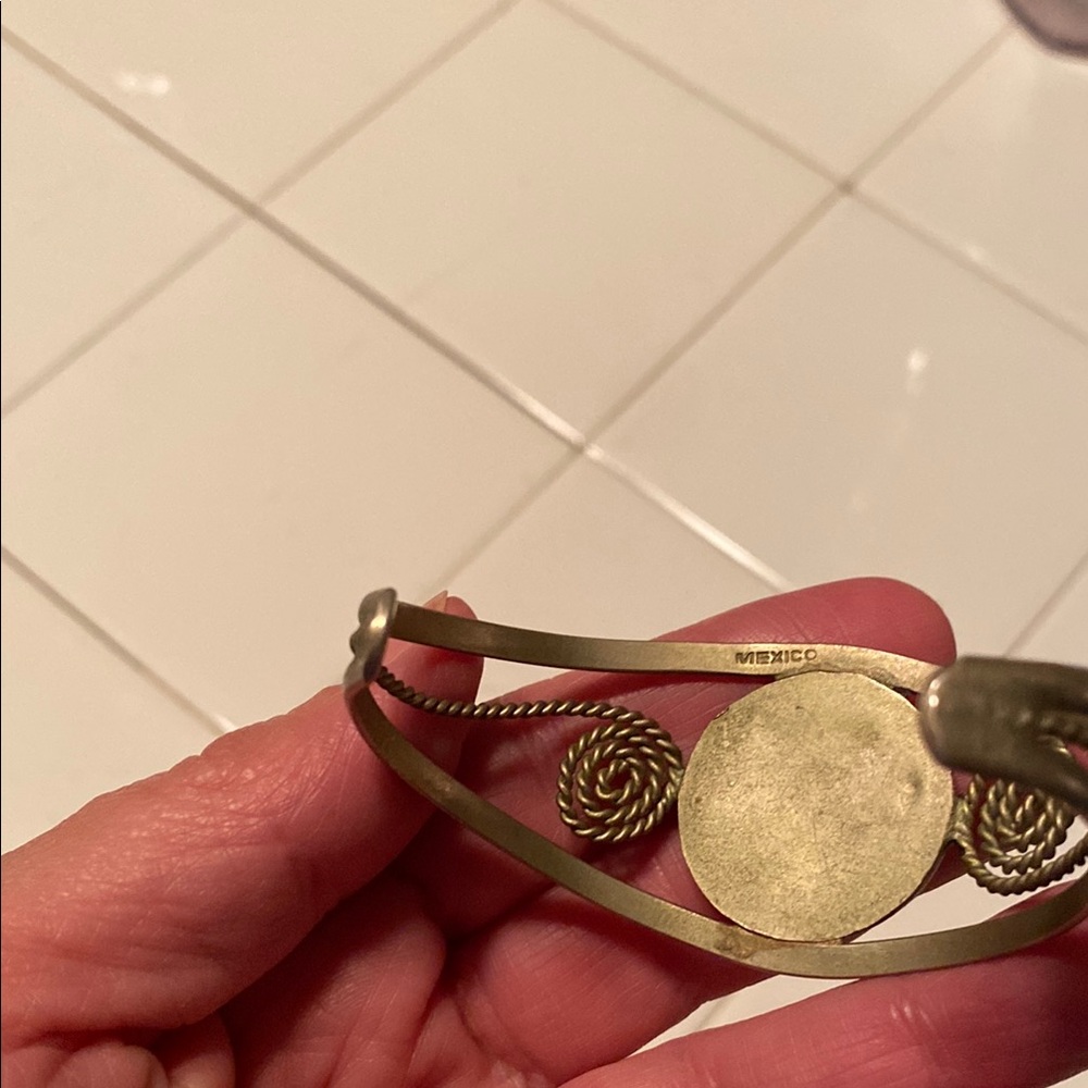 Vintage Mexican Cuff bracelet - Picture 3 of 4